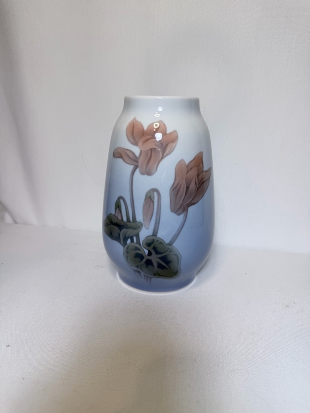 Royal Copenhagen Vase Denmark No 254/224